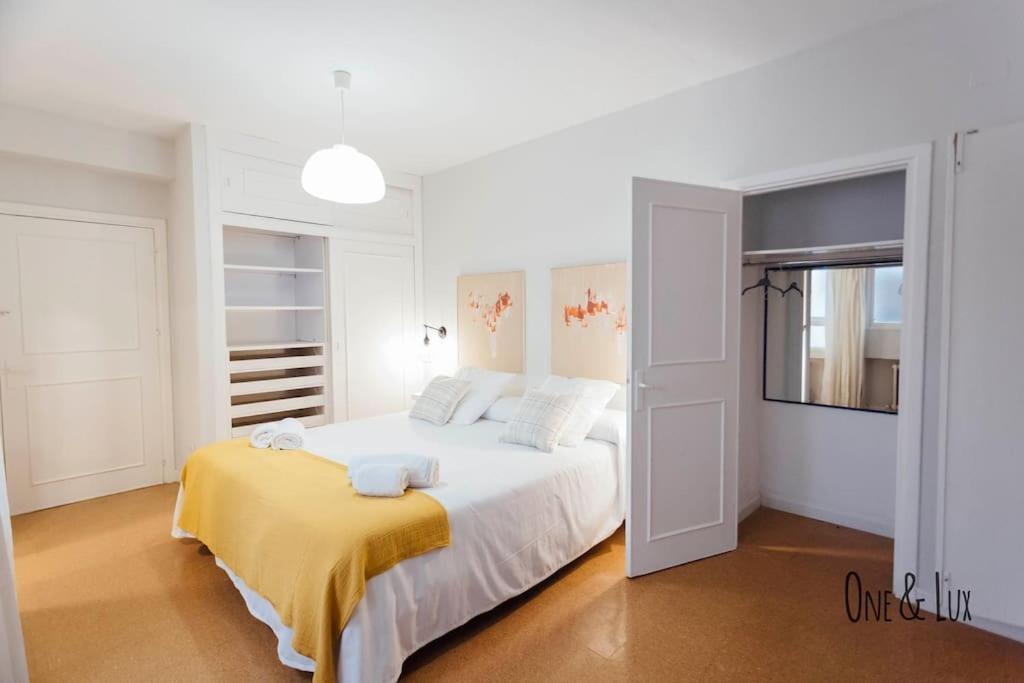 O&L Aire - Spacious And Bright Apartment In The Heart Of Севилья Экстерьер фото