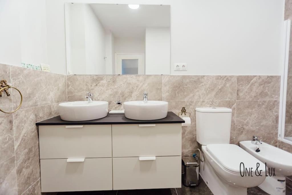 O&L Aire - Spacious And Bright Apartment In The Heart Of Севилья Экстерьер фото