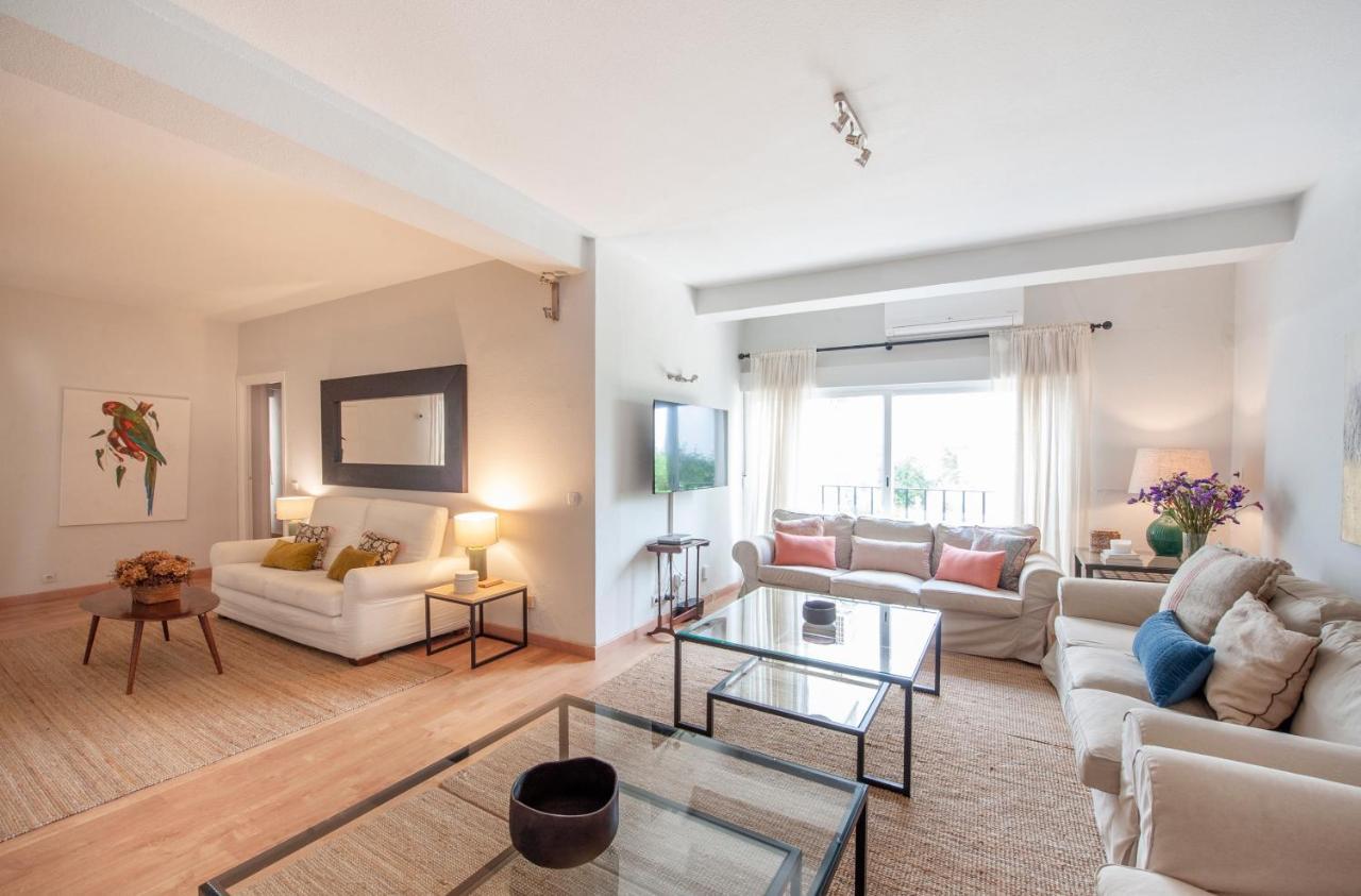 O&L Aire - Spacious And Bright Apartment In The Heart Of Севилья Экстерьер фото