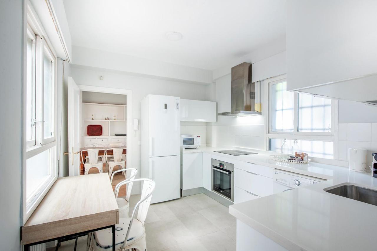 O&L Aire - Spacious And Bright Apartment In The Heart Of Севилья Экстерьер фото